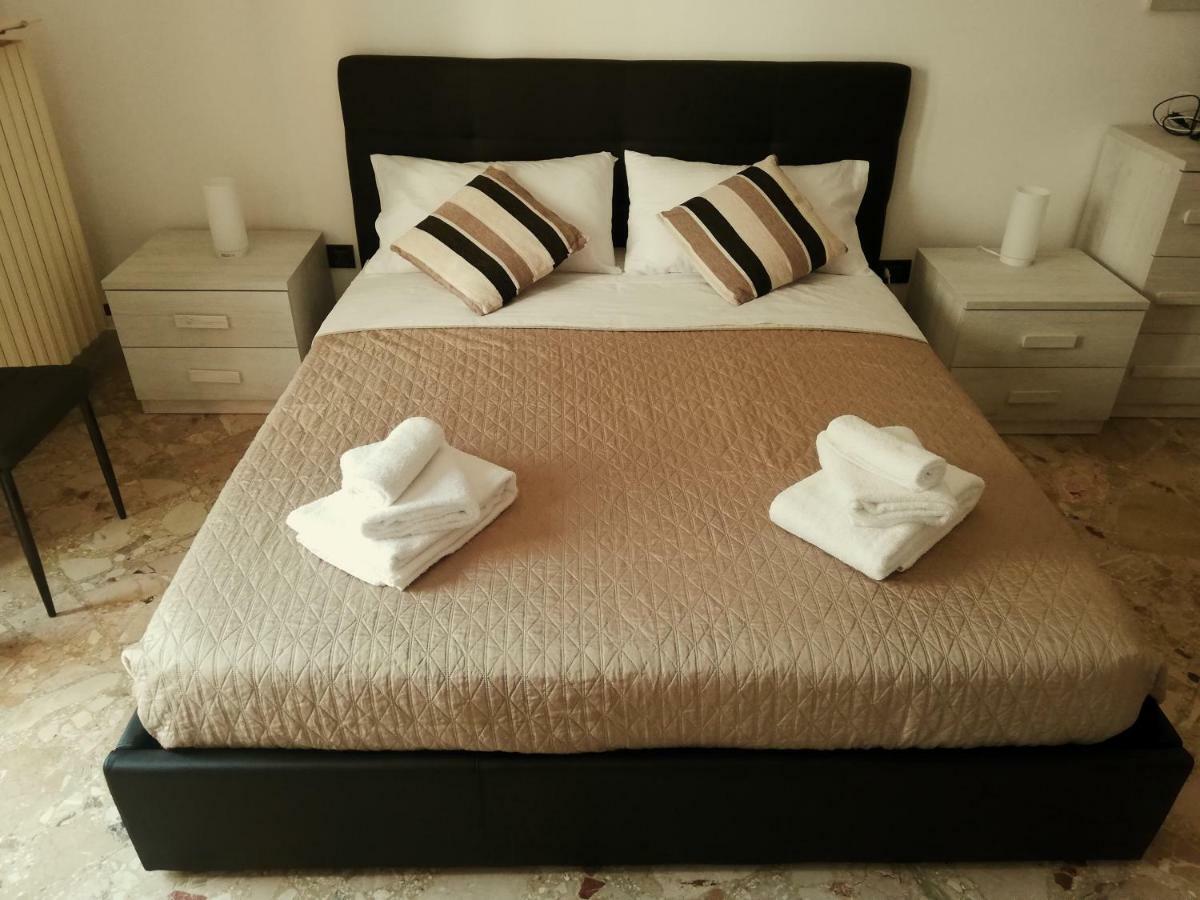 Rosita Rooms Lecce Extérieur photo